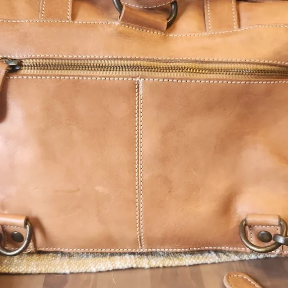 Bed Stu Leather Crossbody/Backpack Bag - Picture 9 of 12